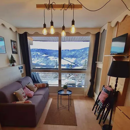 Apartman Chaleureux, Proche Des Randonnees Et Pistes De Vtt *